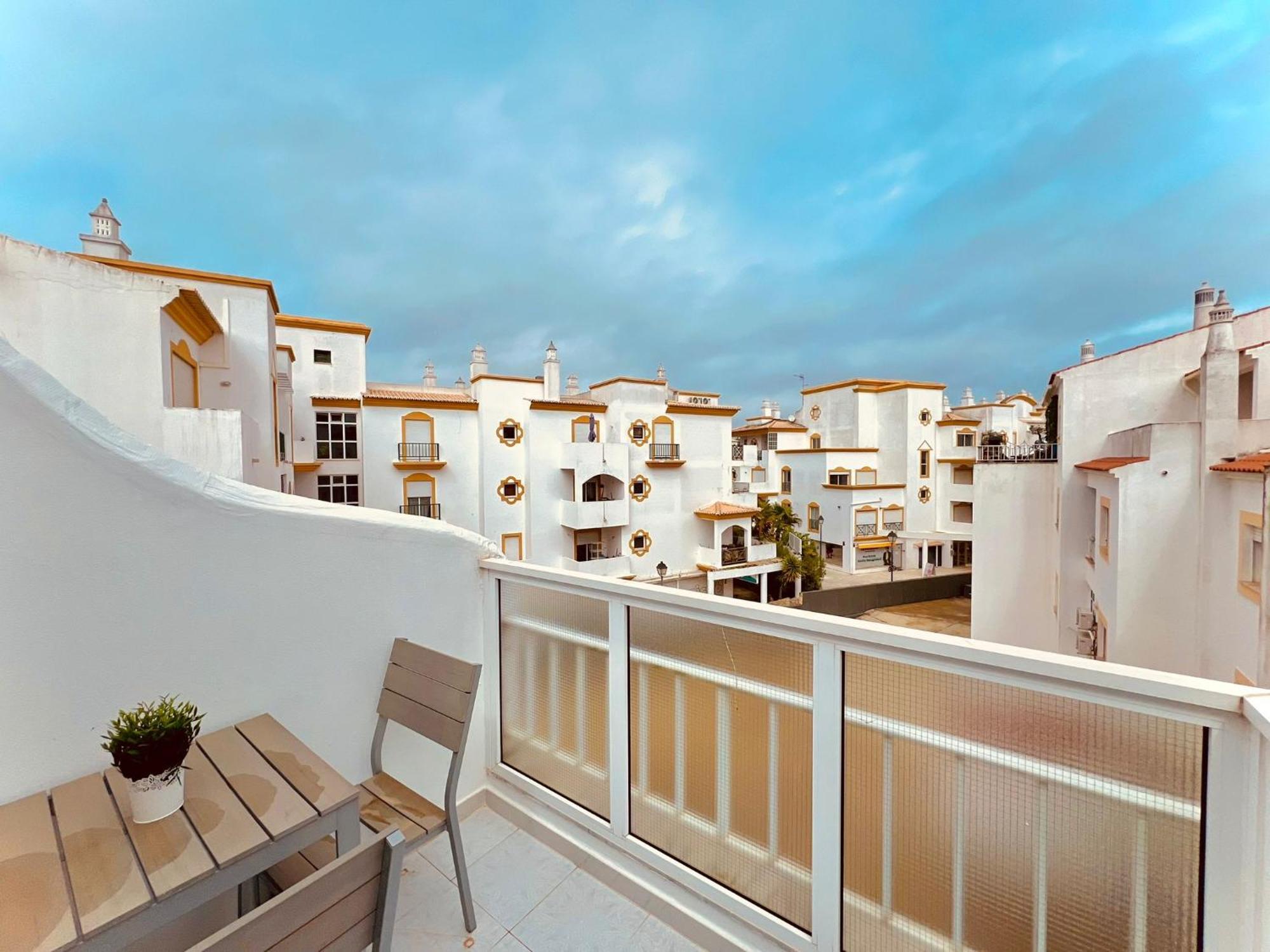 Apartamento 5 Estrelas Praia Da Oura อัลบูเฟรา ภายนอก รูปภาพ