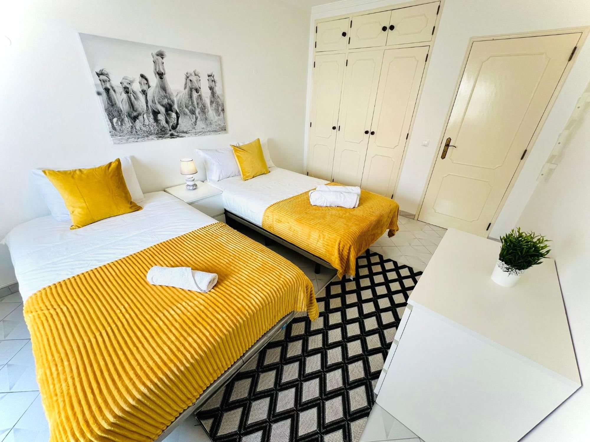 Apartamento 5 Estrelas Praia Da Oura อัลบูเฟรา ภายนอก รูปภาพ